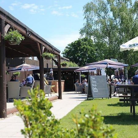 The Dolman At Ferndown Forest Golf Course Exteriér fotografie